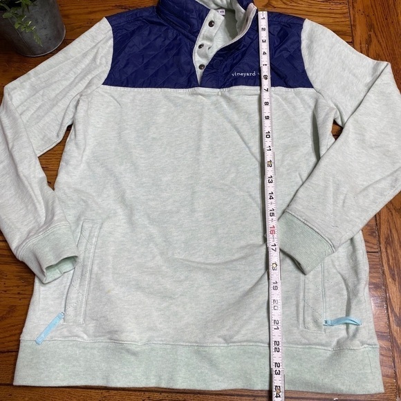 Cwomens VINEYARD VINES PERFORMANCE Snap Shi… - Picture 4 of 10